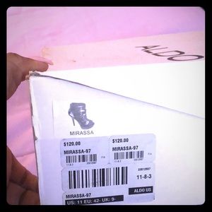 Ladies strapped heel